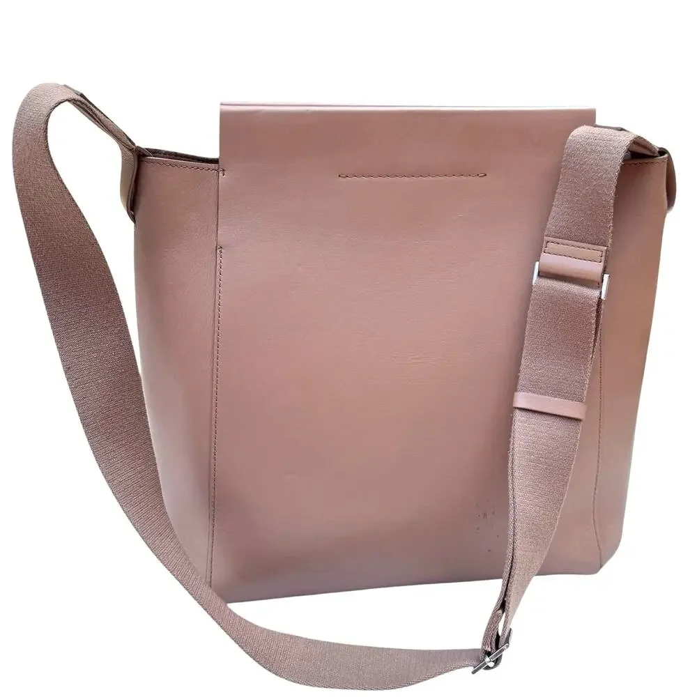 Everlane form bag